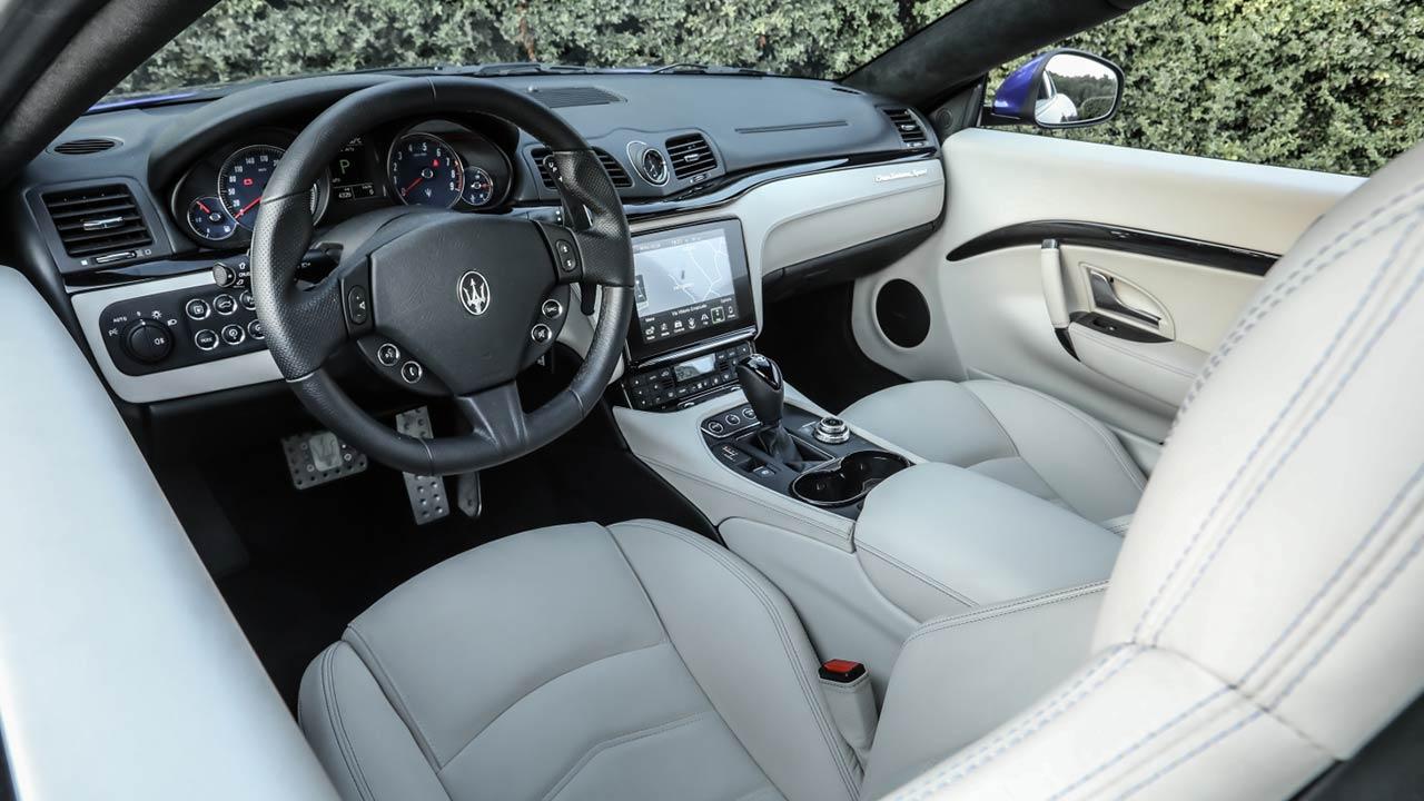 Maserati Gran Turismo - Cockpit
