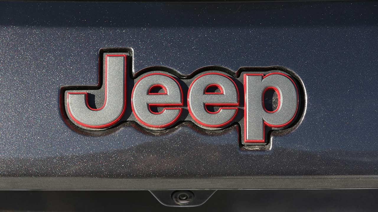 Jeep Grand Cherokee - Schriftzug