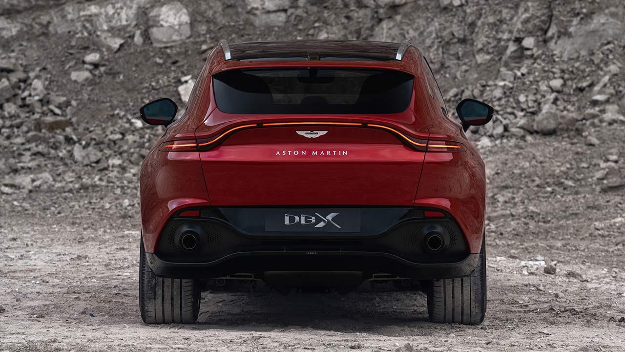 Aston Martin DBX - Blick von hinten