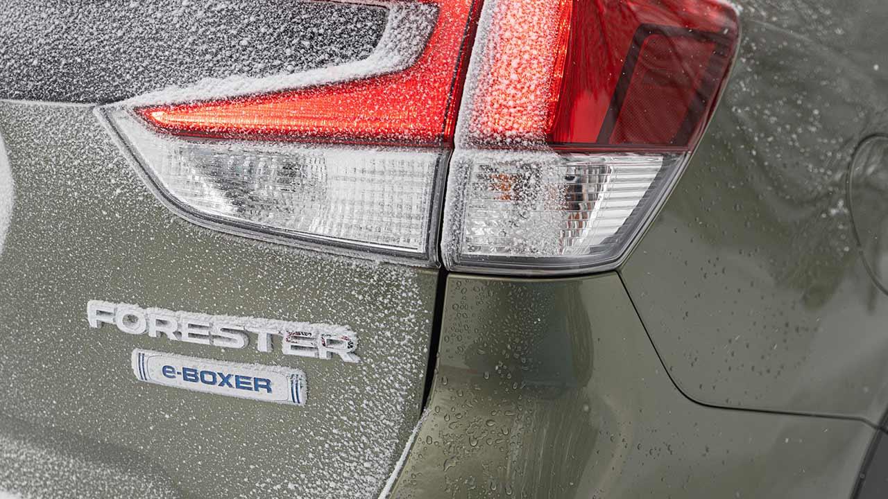 Subaru Forester e-BOXER - Schriftzug