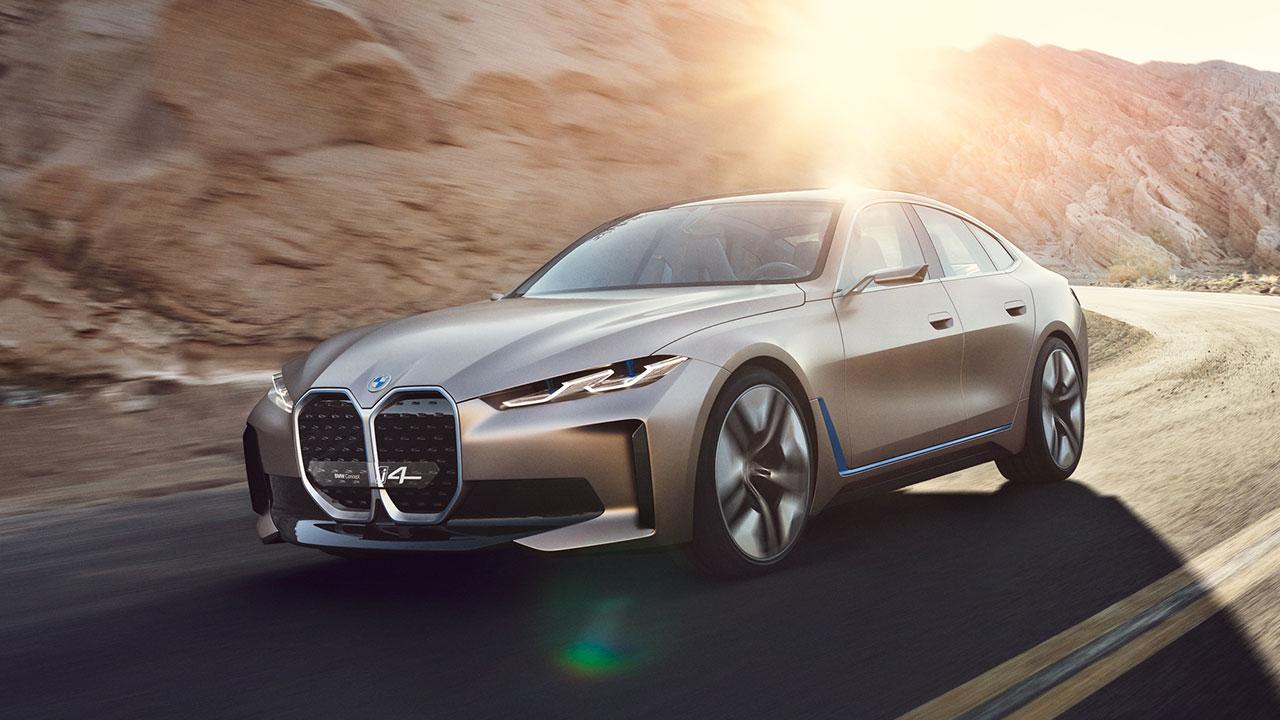 BMW Concept i4 - in voller Fahrt