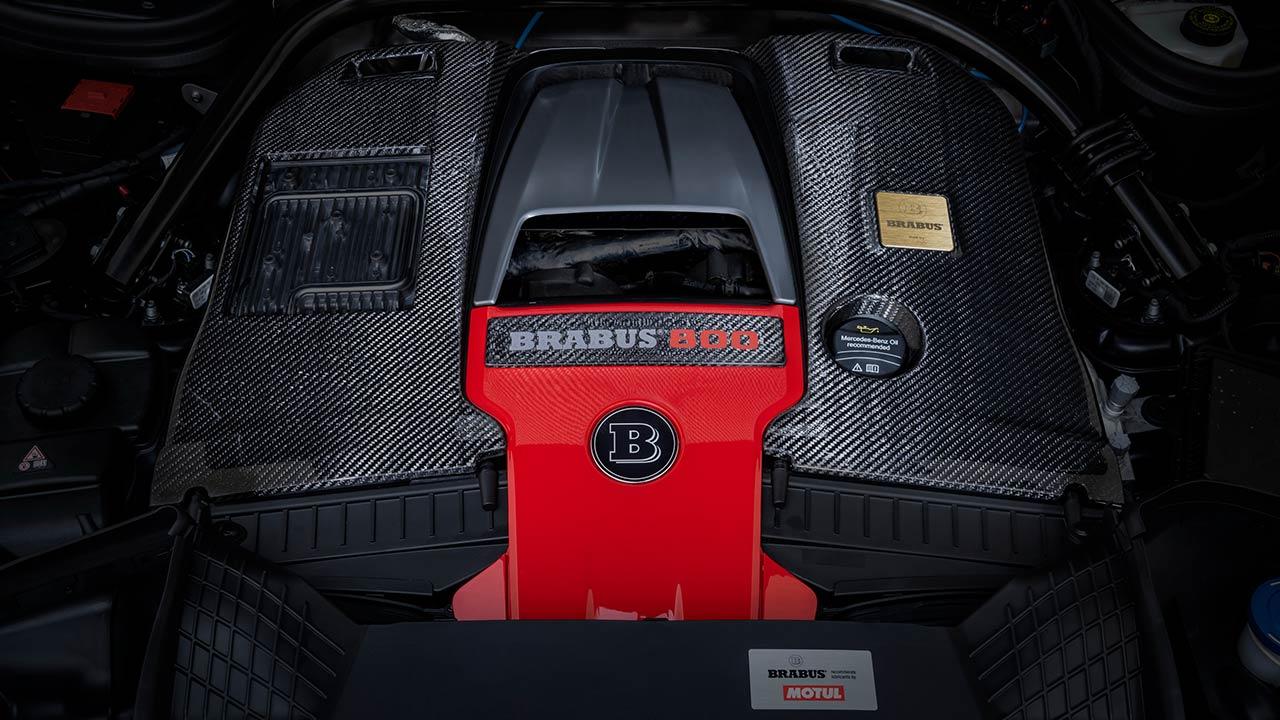 BRABUS 800 Black & Gold Edition - Motor