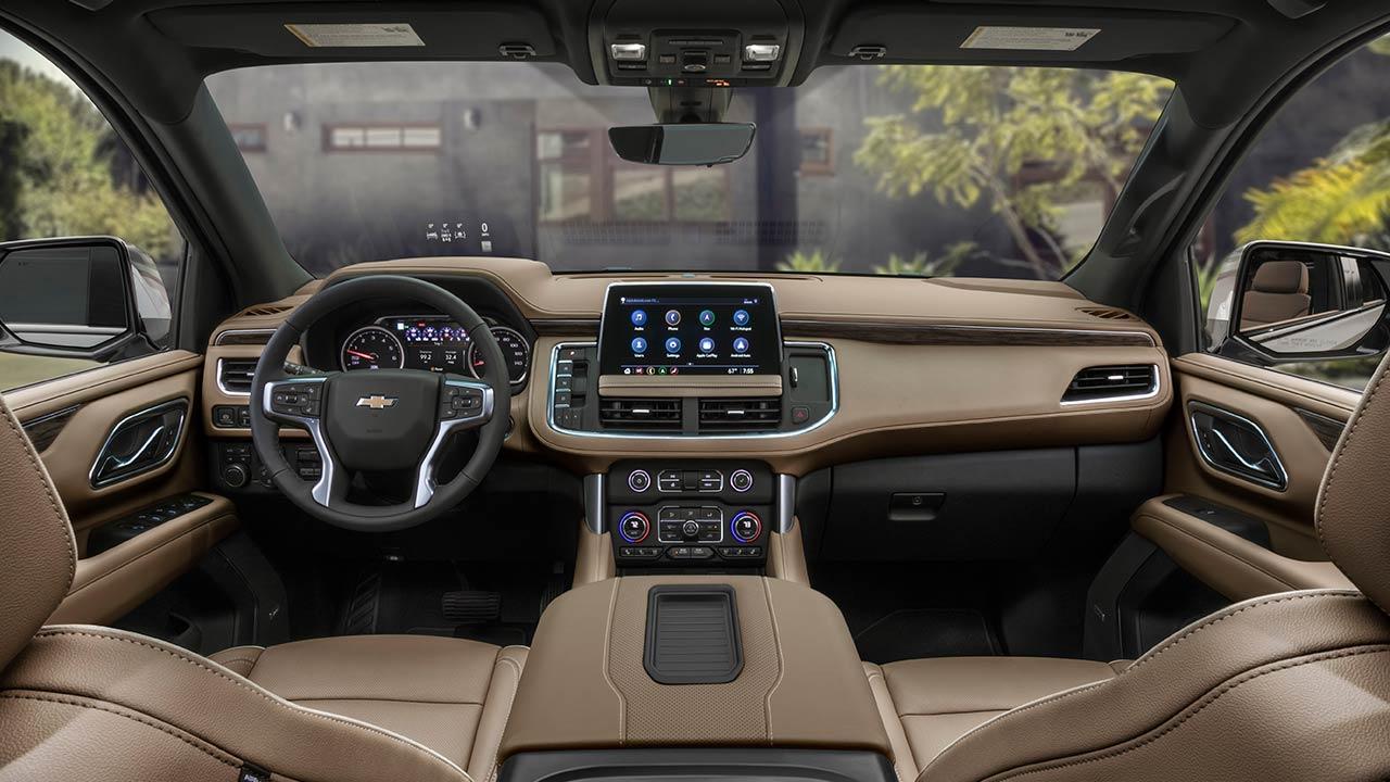 Chevrolet Suburban High Country Edition - Cockpit
