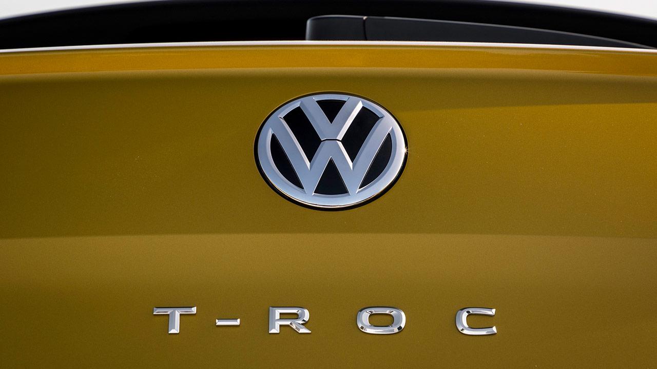 Volkswagen T-Roc - Logo und Schriftzug