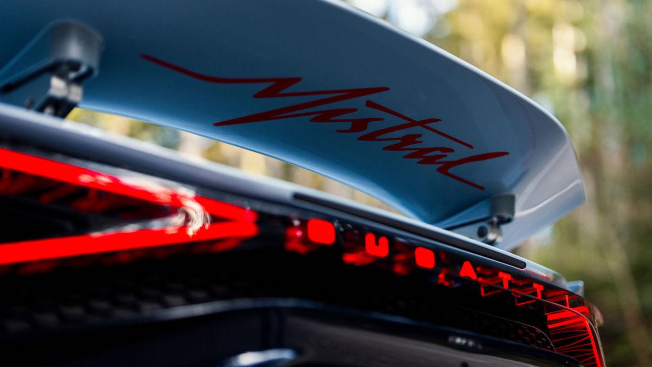 Bugatti W16 Mistral - Spoiler mit Schriftzug Mistral