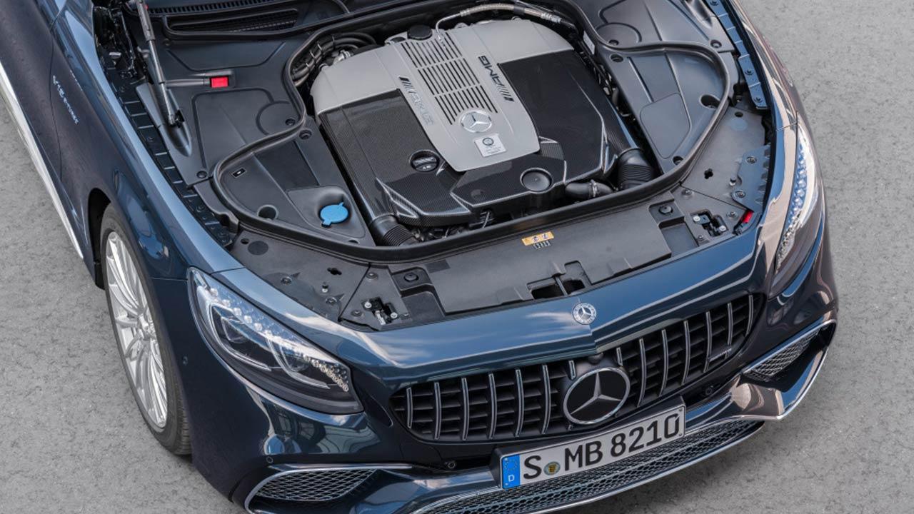 Mercedes-AMG S 65 Cabrio - mit offener Motorhaube