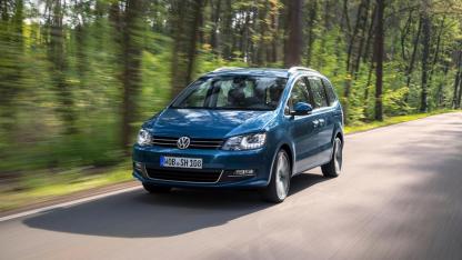 Volkswagen Sharan - in voller Fahrt