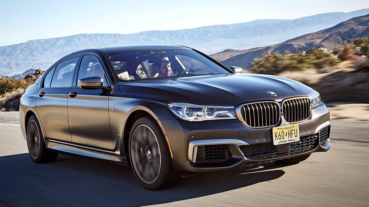 BMW M760 (2019) - in voller Fahrt