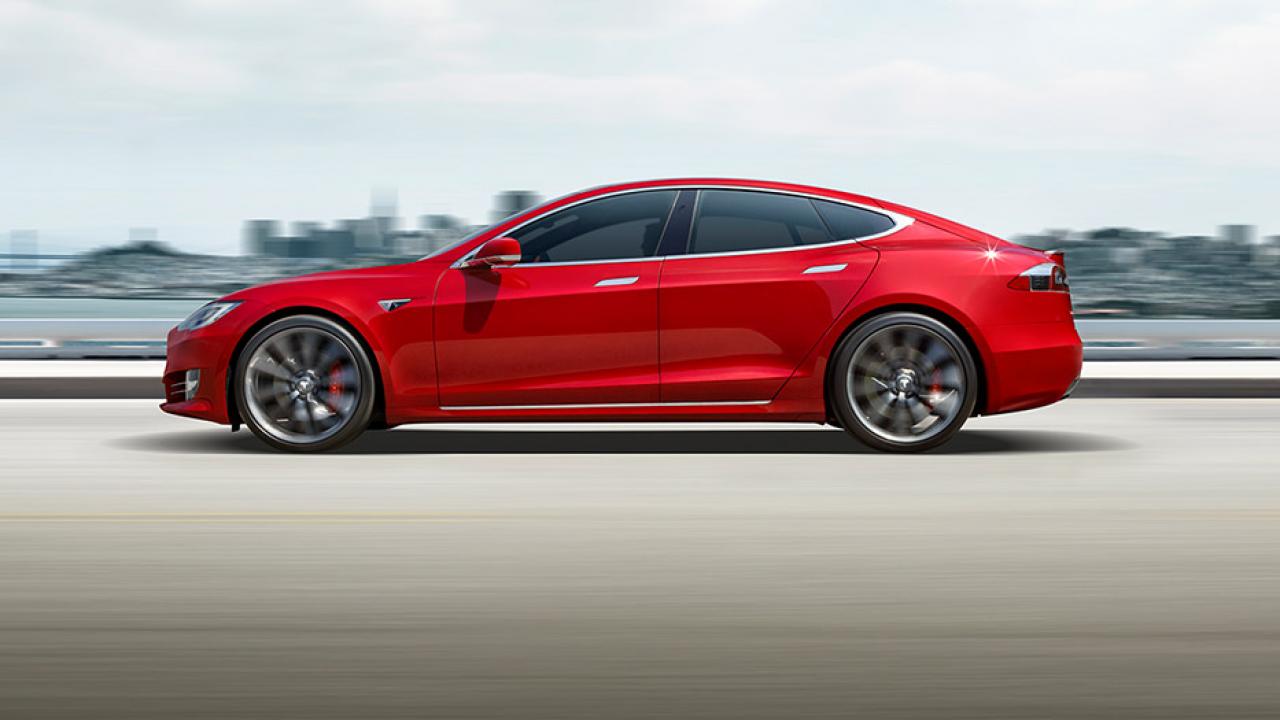 Tesla Model S - Seitenansicht