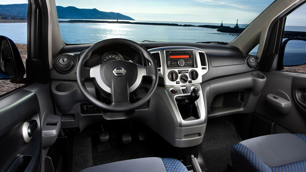Nissan Evalia - Cockpit