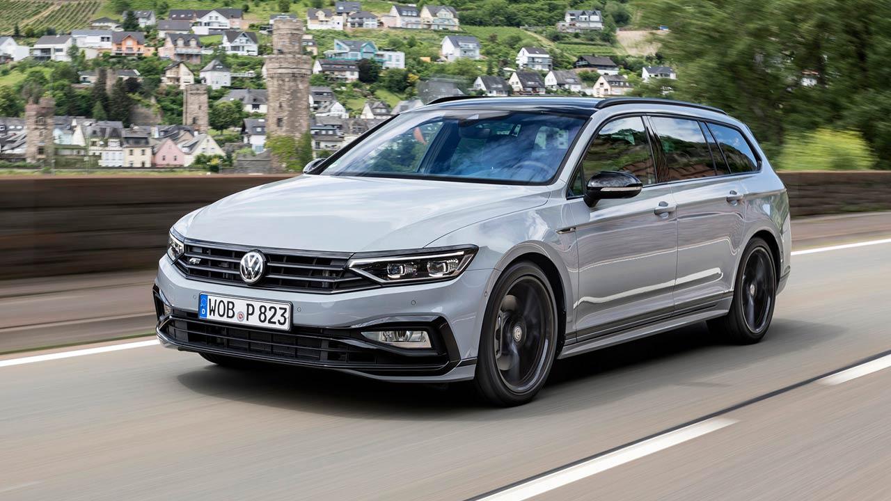 Volkswagen Passat Variant - in voller Fahrt